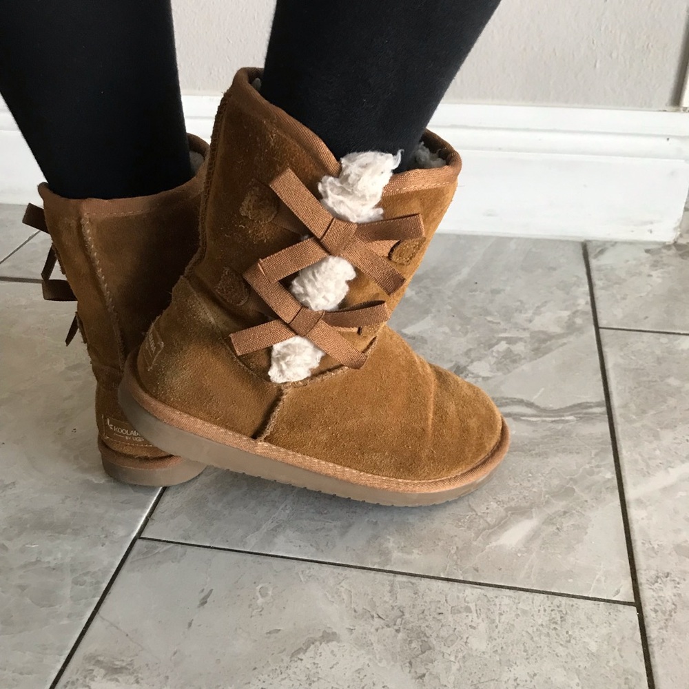 Koolaburra by UGG Women  Victoria Short Suede Bootsgo | 7